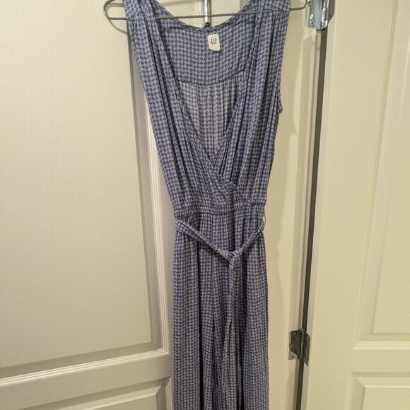 GAP Sleeveless, Cropped Wide-Leg Jumpsuit with Tie-Waist, Size XS, Blue + White - Picture 1 of 4